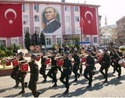 С Праздником Победы, Турция!