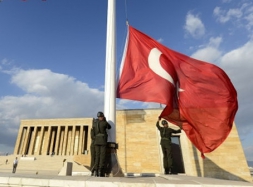 Аланья сегодня скорбит по погибшим: в Турции объявлен трехдневный траур