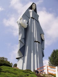 Самую большую статую Девы Марии установят в Измире