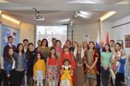 Российский центр науки и культуры организовал вечер «Поэзия весны» в столице Турции Анкаре