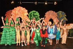 Детский театр Аланьи приглашает на премьеру музыкальной сказки